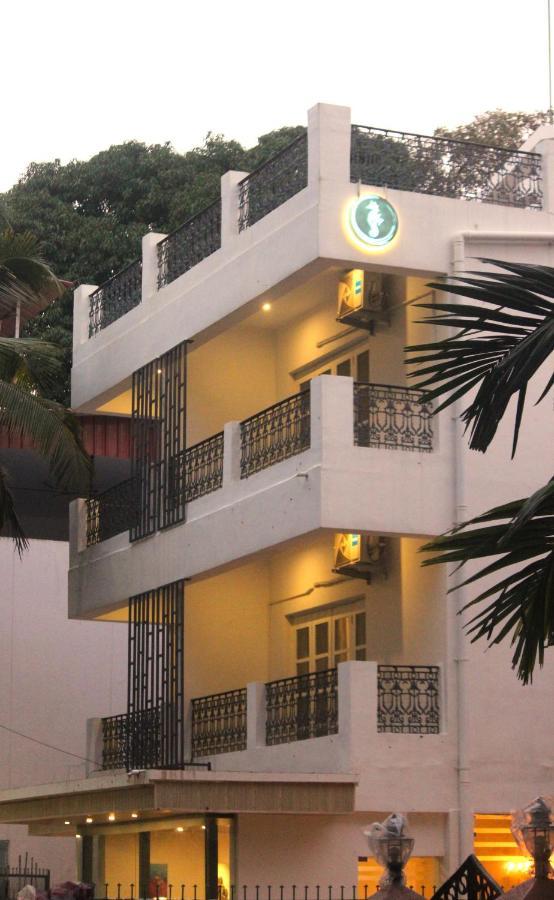 Coastal Pearl Hotel Miramar Panaji Exterior foto